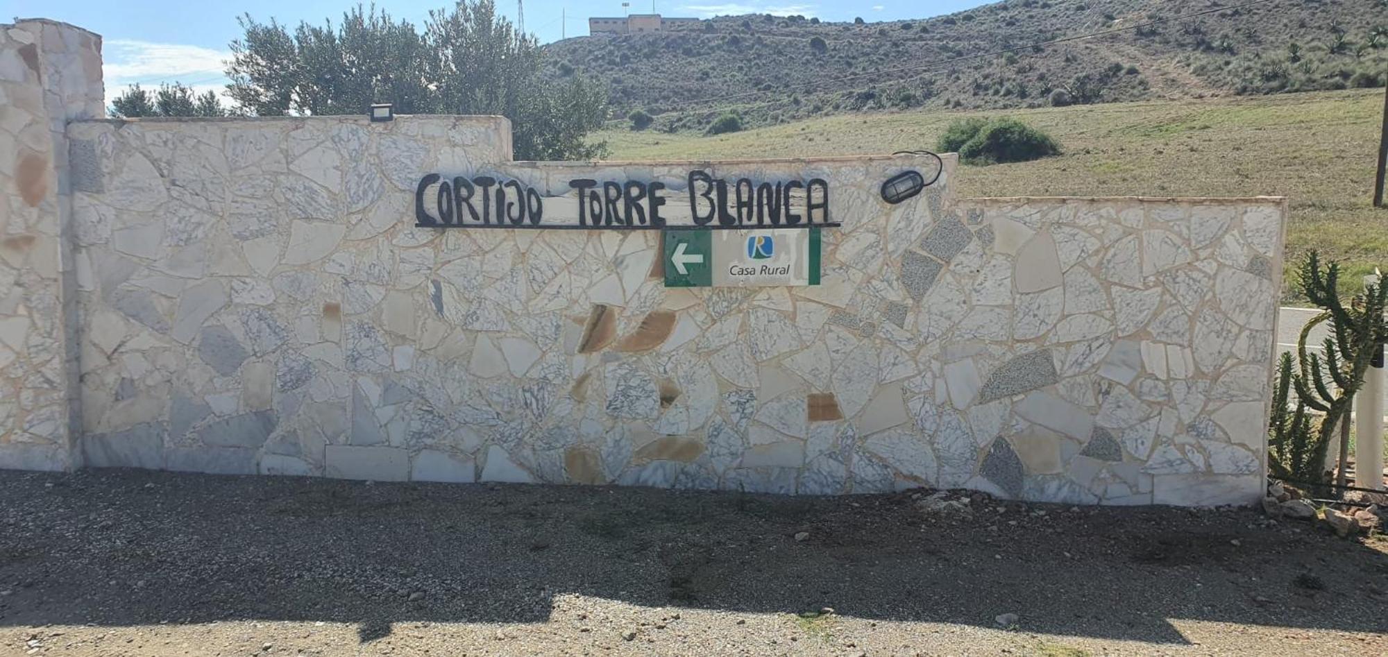 Casas Rurales Cortijo Torreblanca Parque Cabo De Gata Pozo de los Frailes Bagian luar foto